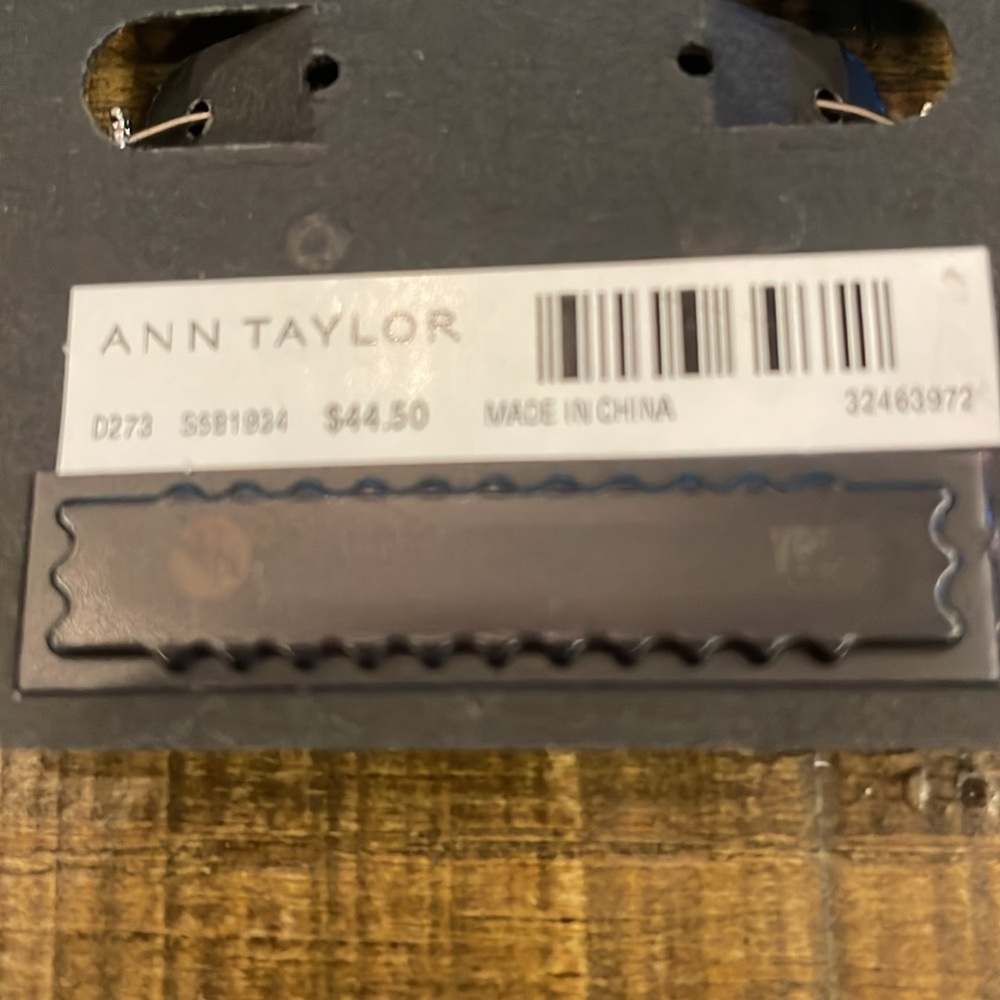 Ann Taylor Rhinestone earrings - Picture 2 of 3